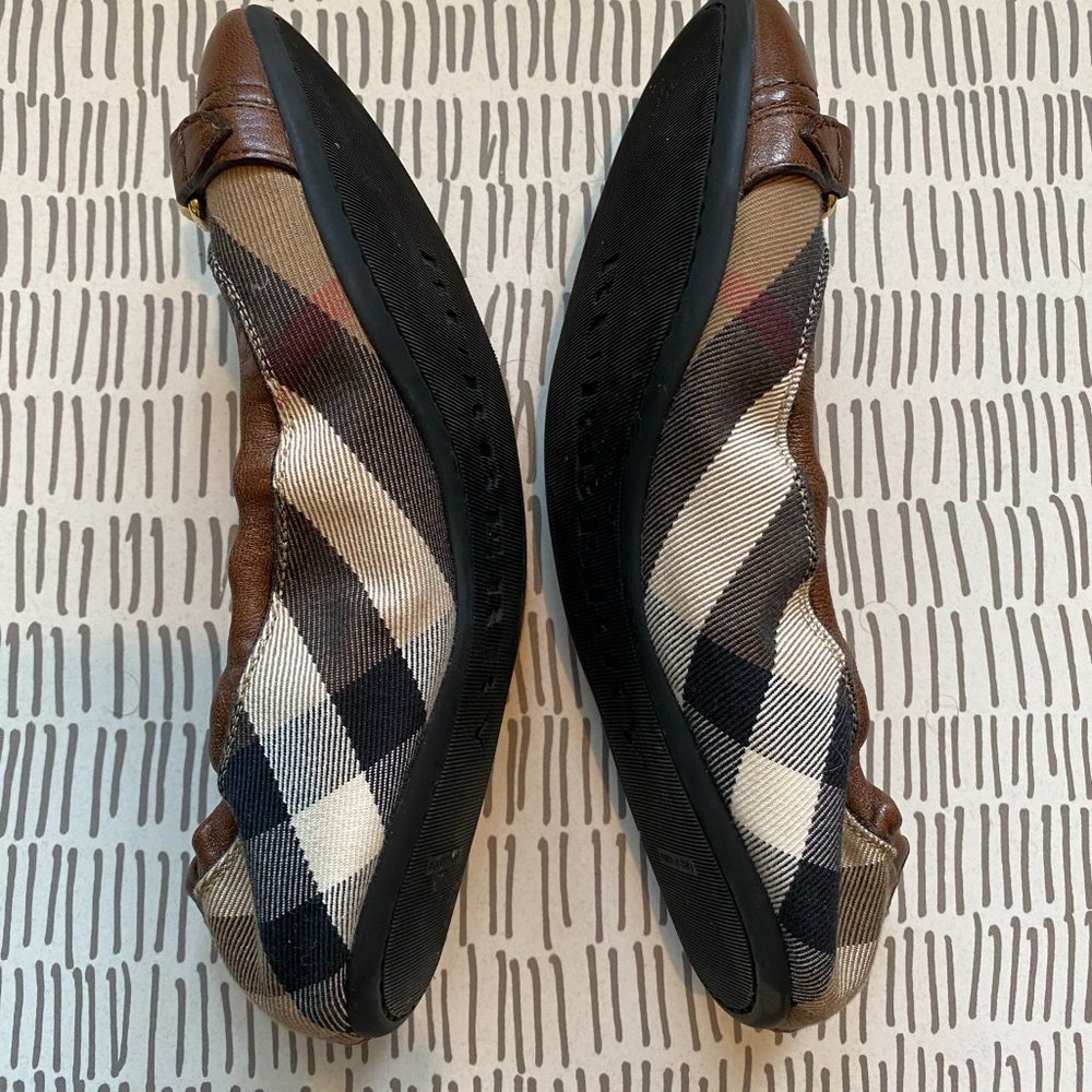 BURBERRY Check Pattern Ballet Flats - Picture 4 of 9